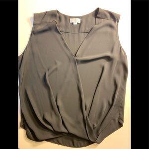 Women’s sleeveless Shirt